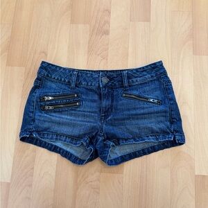 American Eagle Y2K Low Rise Women’s Dark Mini Jean Zipper Shorts Size 2